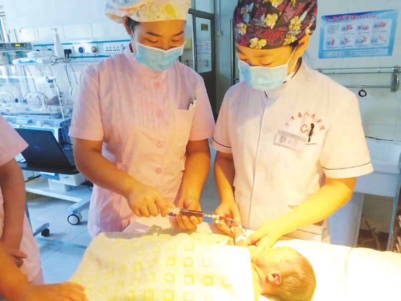 波密县妇婴监护型护送